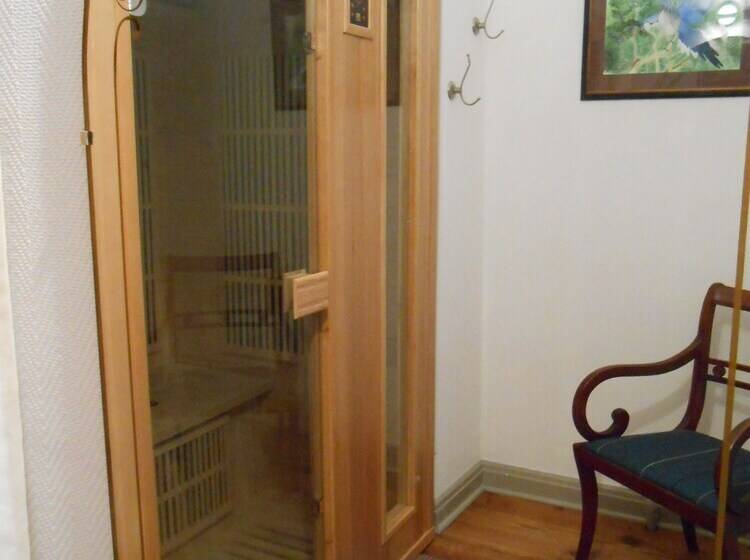 بنسيون La Passagere