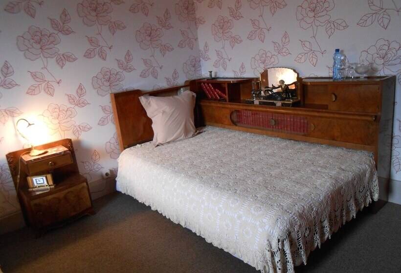 بنسيون La Passagere