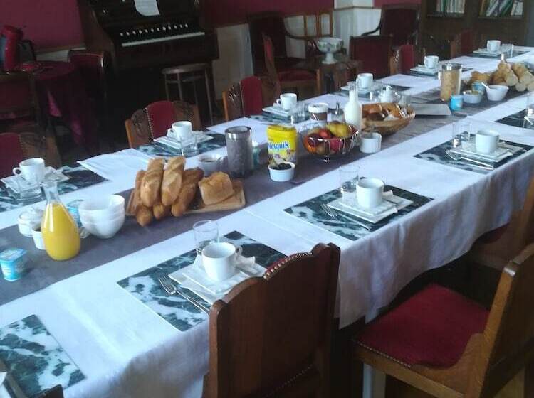 Пансион Le Chateau De Buchy