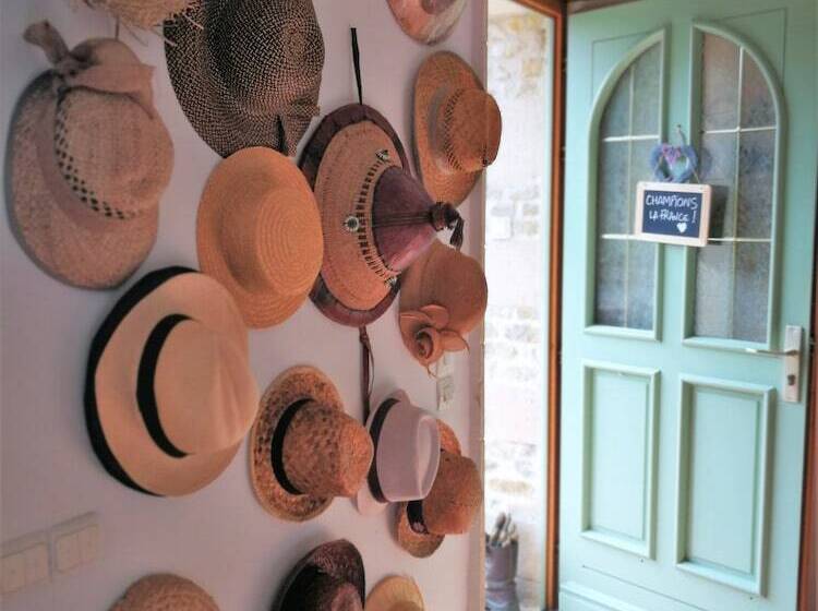 بنسيون Les 2 Gites Des Chambres De Capucine