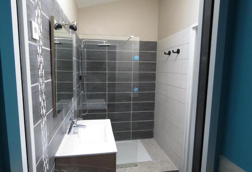 بنسيون Les Arums De Fondeminjean