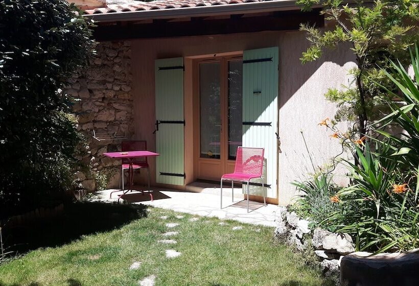 بنسيون Louminai