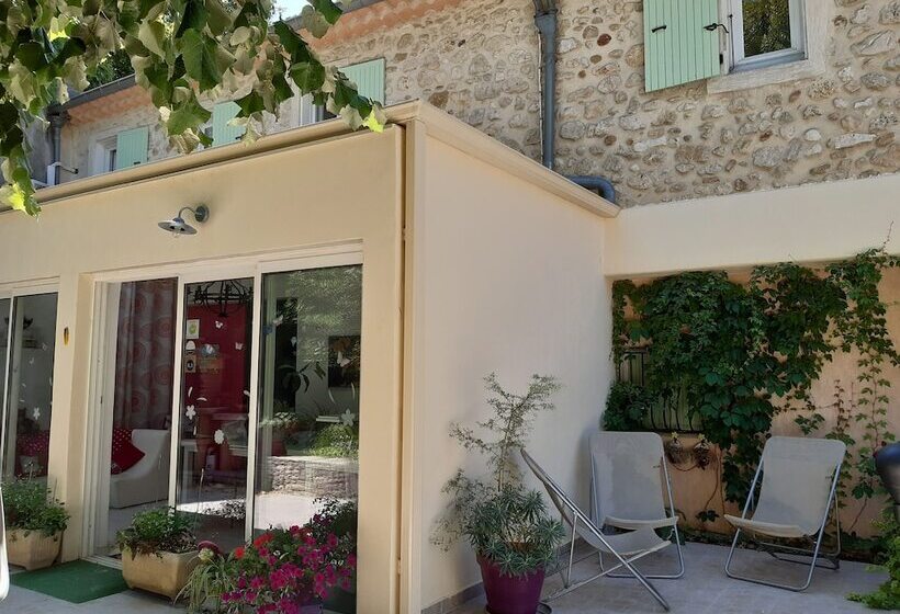 بنسيون Louminai