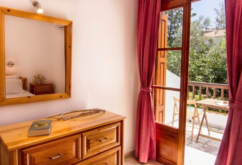 פנסיון Naftilos Skiathos