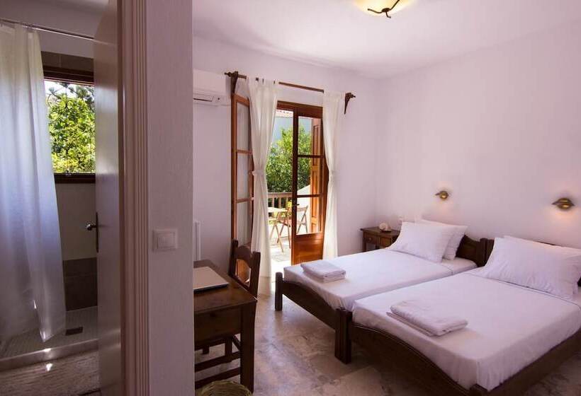 פנסיון Naftilos Skiathos