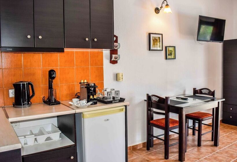 פנסיון Skiathos Holiday House