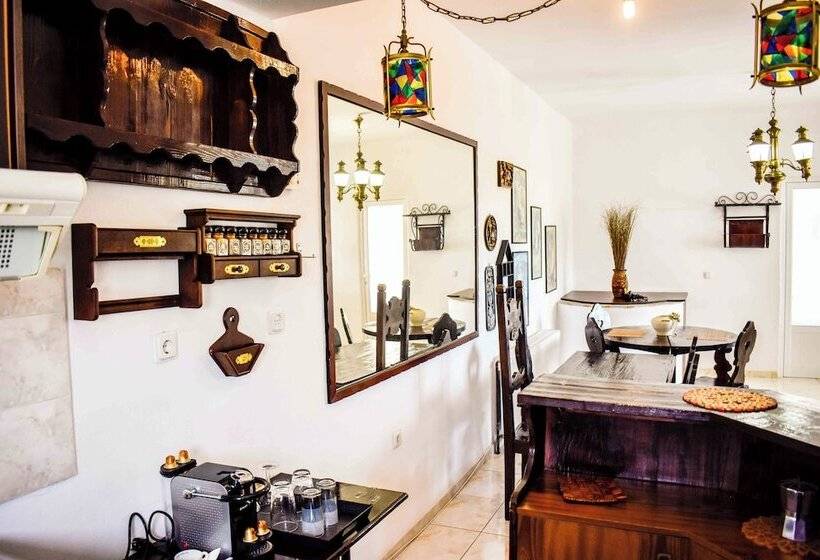 פנסיון Skiathos Holiday House