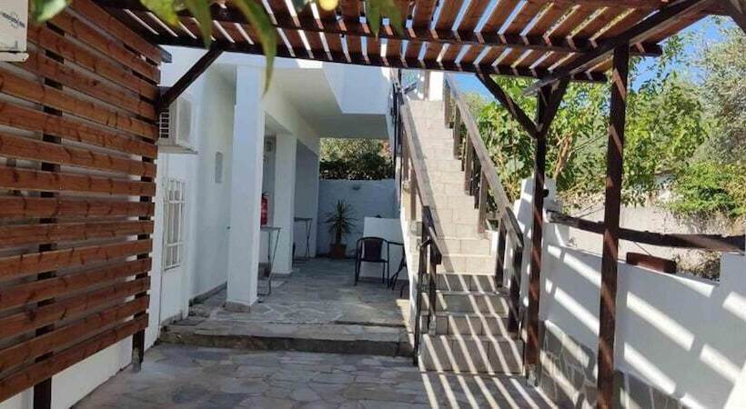 פנסיון Skiathos Holiday Resort