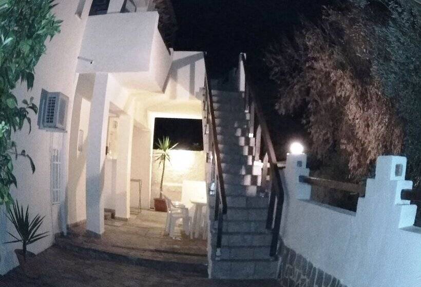 פנסיון Skiathos Holiday Resort