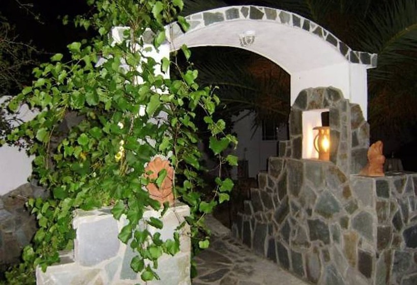 פנסיון Skiathos Holiday Resort