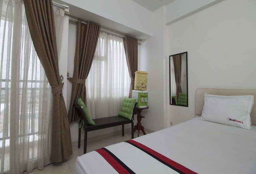 Reddoorz Apartment @ Margonda Residence 3