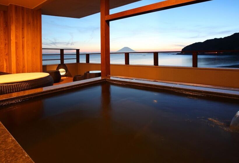 료칸 Beachside Onsen Resort Umi