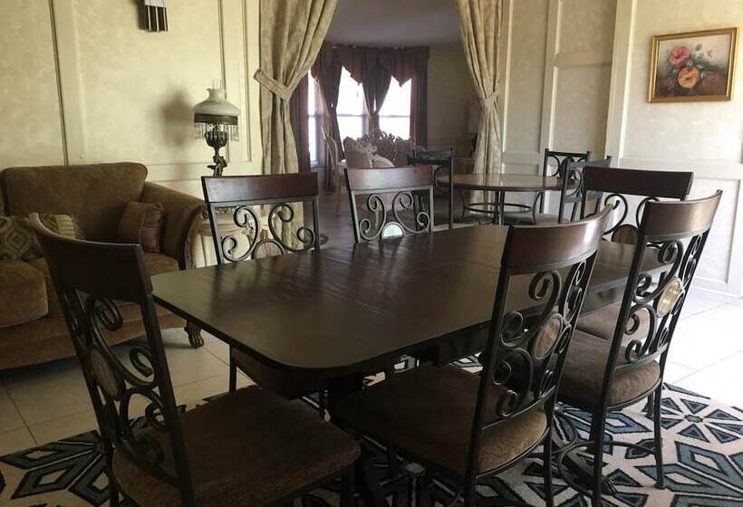 Shady Lady Bed And Breakfast