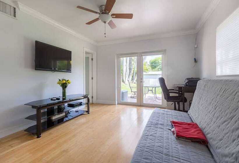 Tropical Oasis Estate