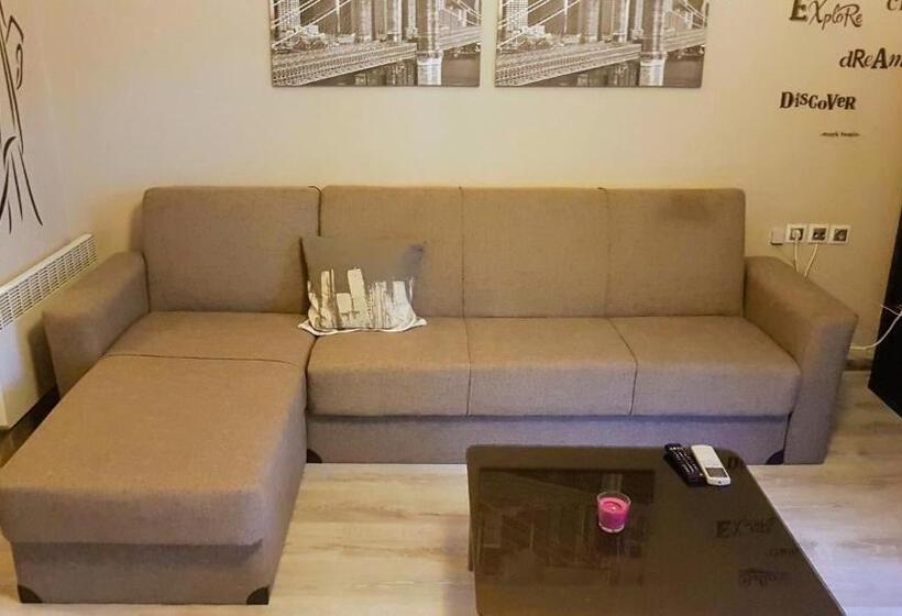 Ts George S Apartments By The Airport