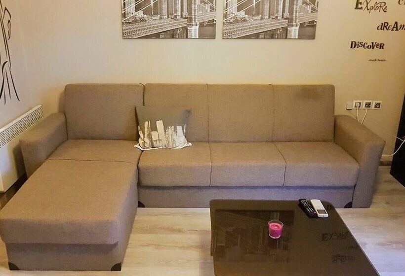 Ts George S Apartments By The Airport