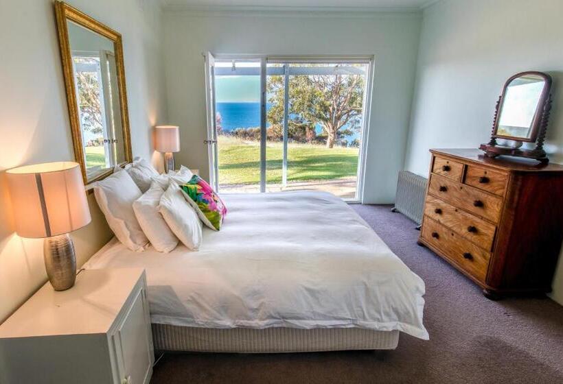 Antechamber Bay Retreats