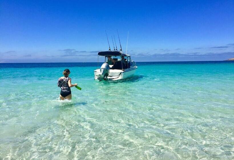 Antechamber Bay Retreats