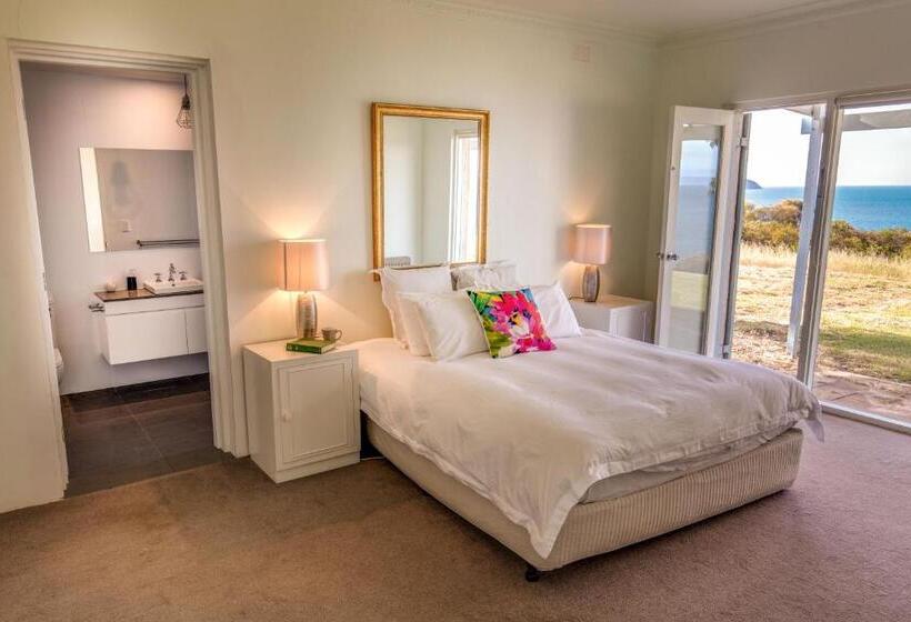 Antechamber Bay Retreats