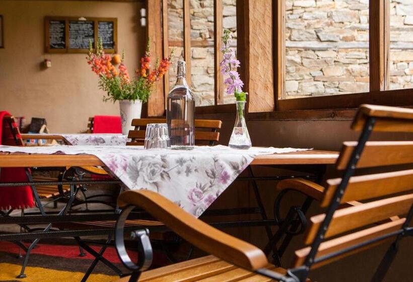 צימר Lavanda Restaurant With Rooms