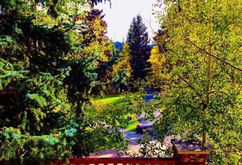 مبيت وإفطار Meadow Creek Mountain Lodge And Event Center