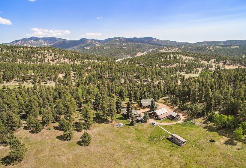 مبيت وإفطار Meadow Creek Mountain Lodge And Event Center