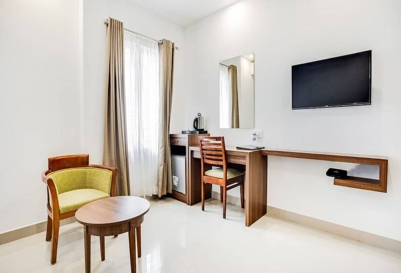 Capital O 60558 Hotel Midhuna International