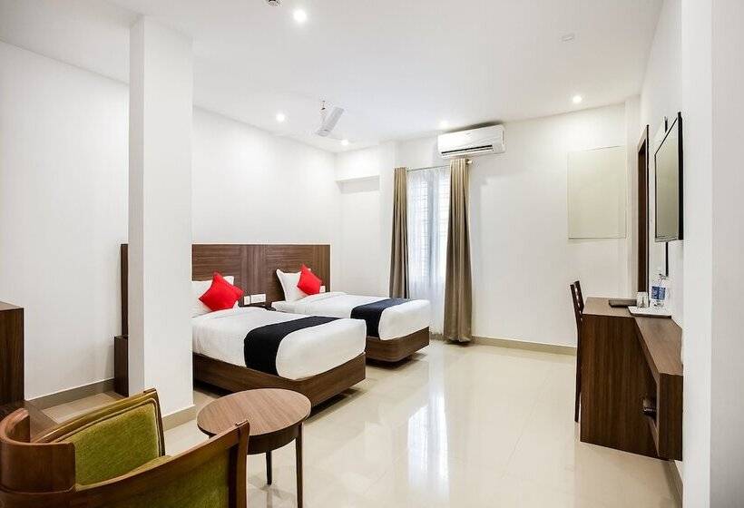 Capital O 60558 Hotel Midhuna International