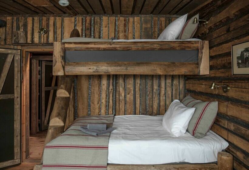 هتل Basecamp Spitsbergen