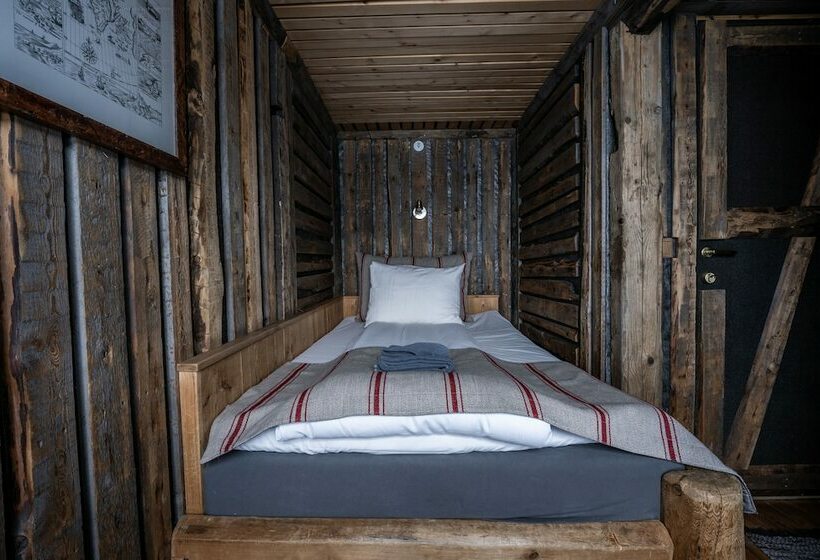 هتل Basecamp Spitsbergen