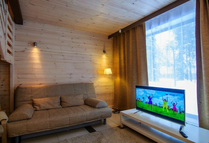 هتل Baza Otdyha Lesnaya