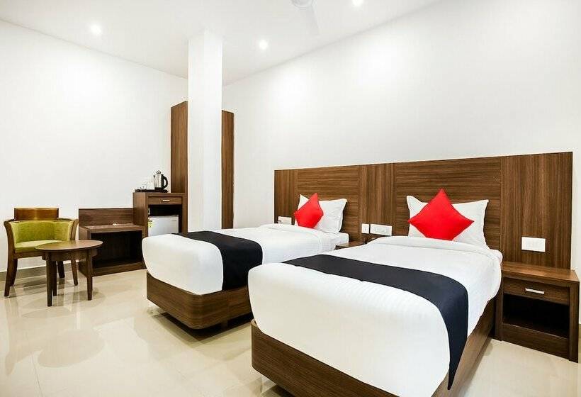 Capital O 60558 Hotel Midhuna International