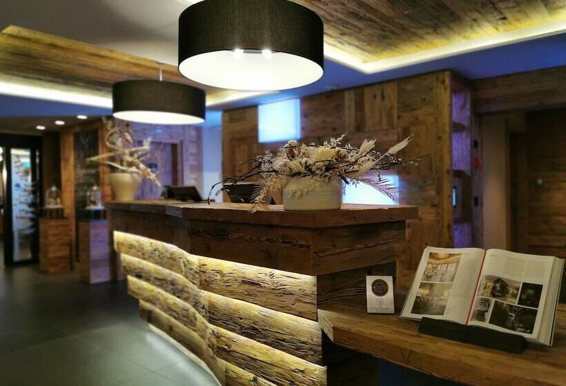 ホテル De Rougemont & Spa