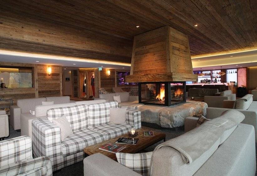 ホテル De Rougemont & Spa