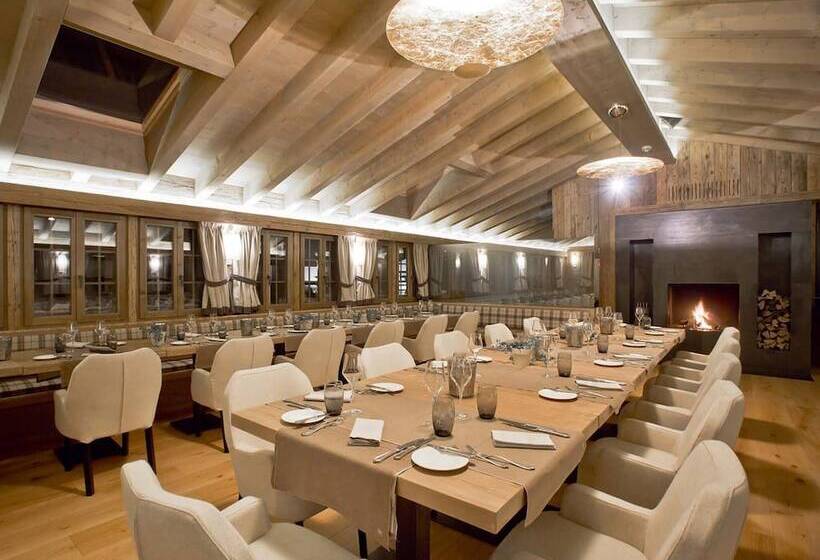 ホテル De Rougemont & Spa