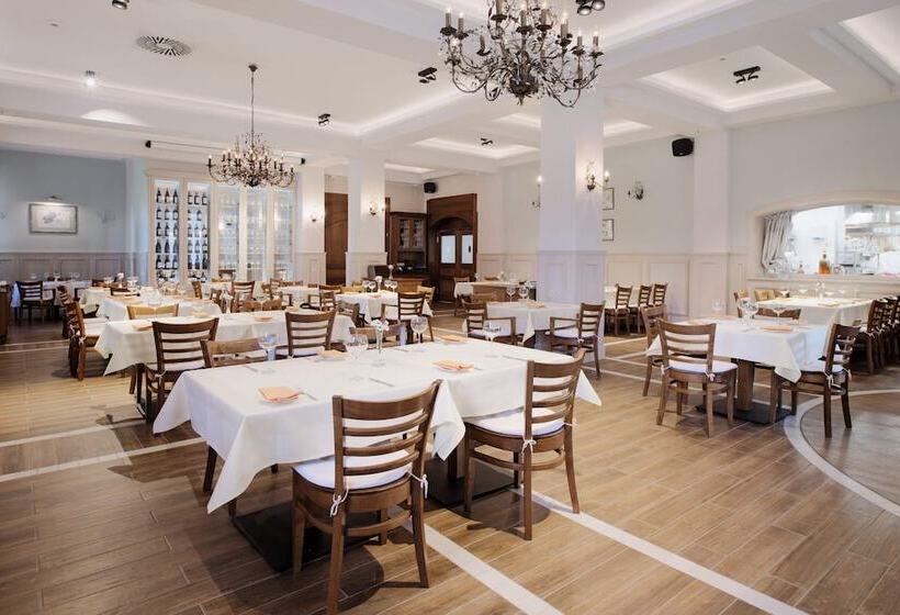 Отель Dworzysko