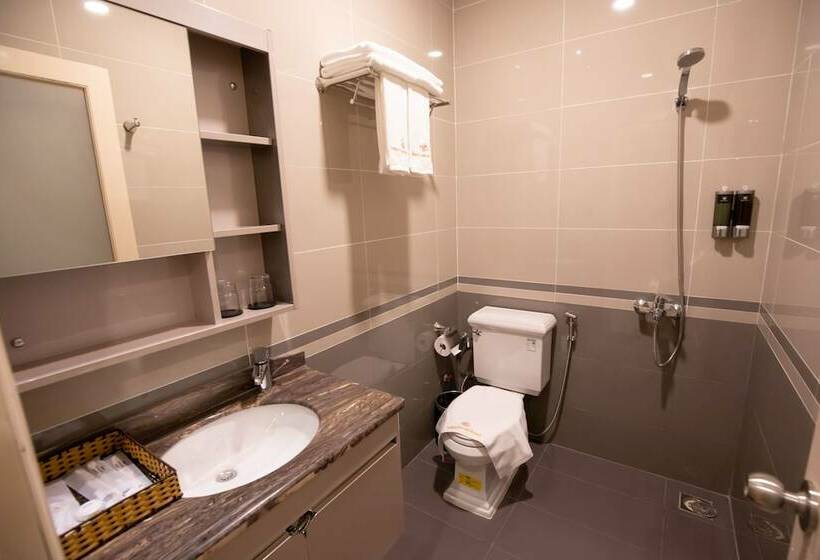 هتل Golden Emerald Resort