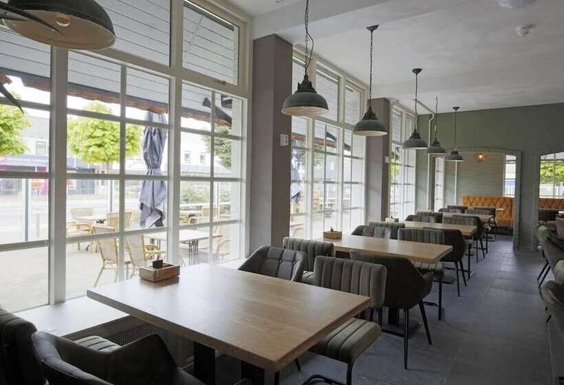 هتل Herberg De Witte Olifant