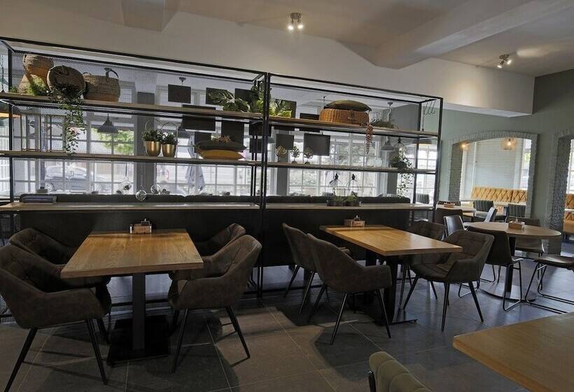 هتل Herberg De Witte Olifant