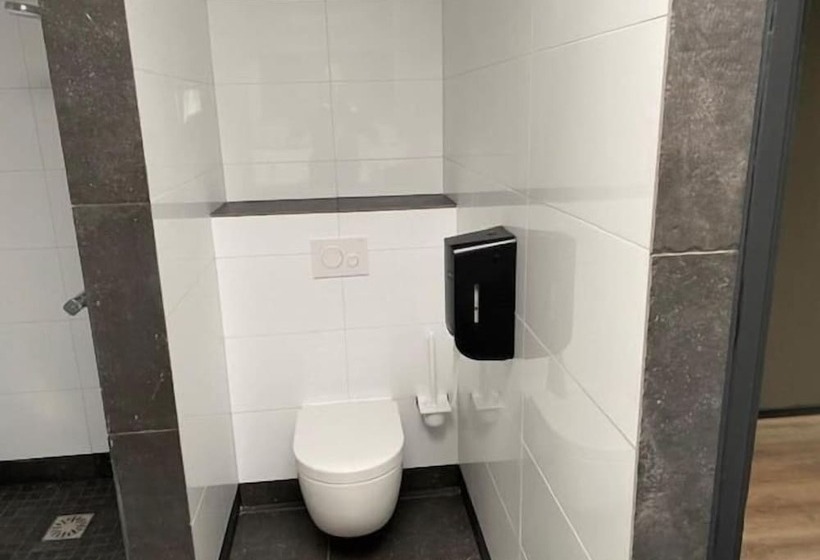 هتل Herberg De Witte Olifant