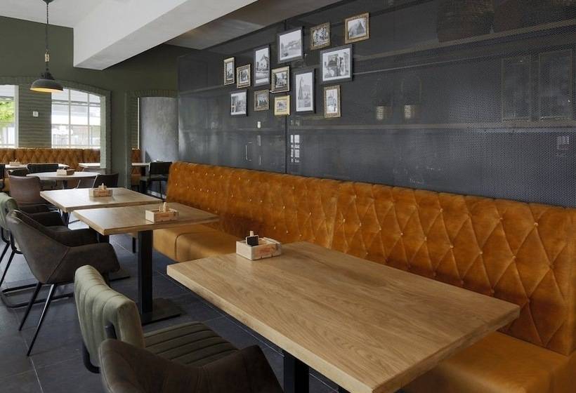 هتل Herberg De Witte Olifant