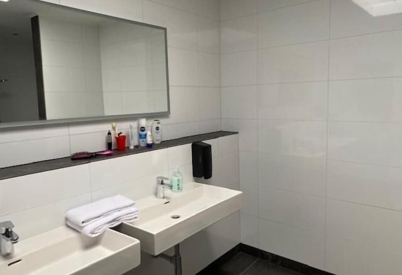 هتل Herberg De Witte Olifant