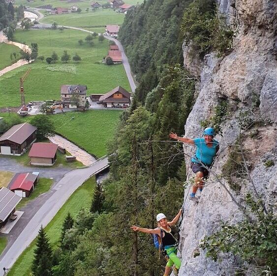 Hüttenhotel Husky Lodge
