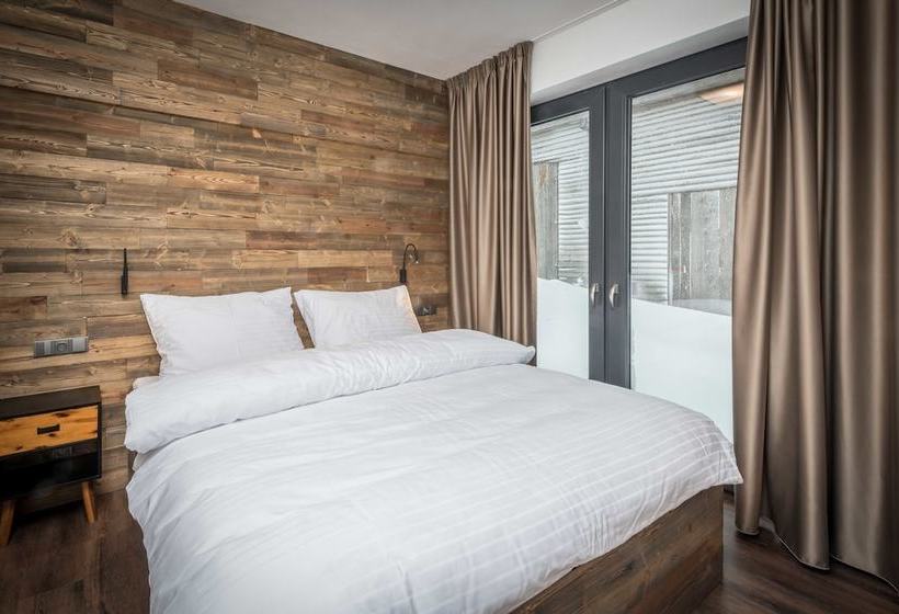 Отель Královka