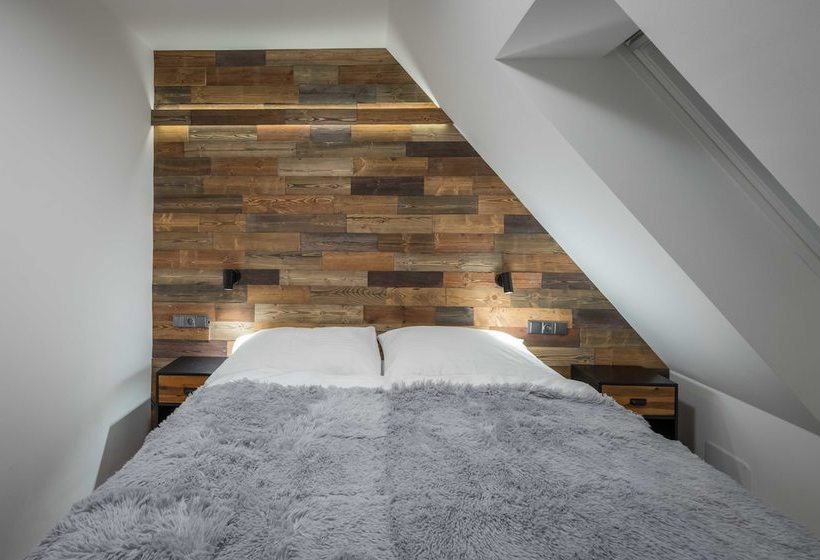 Отель Královka