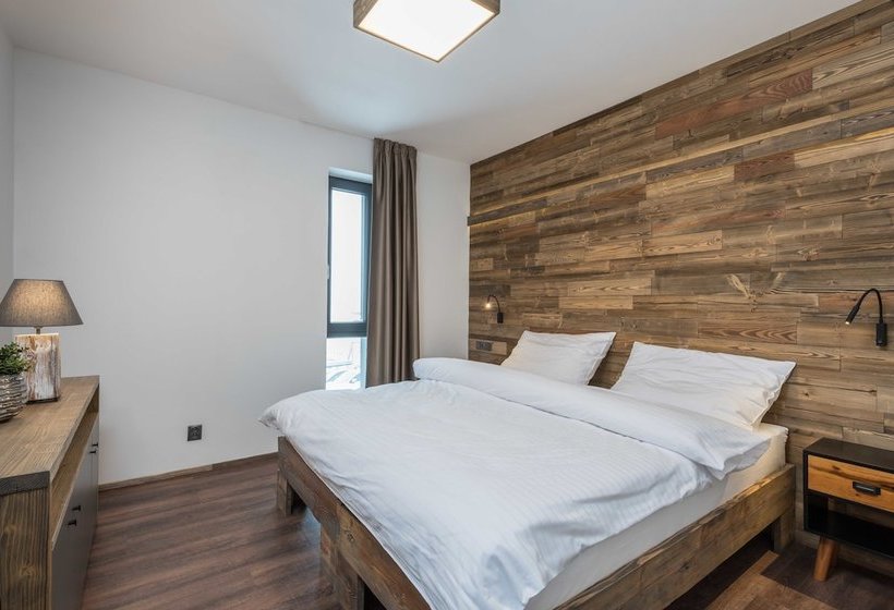 Отель Královka