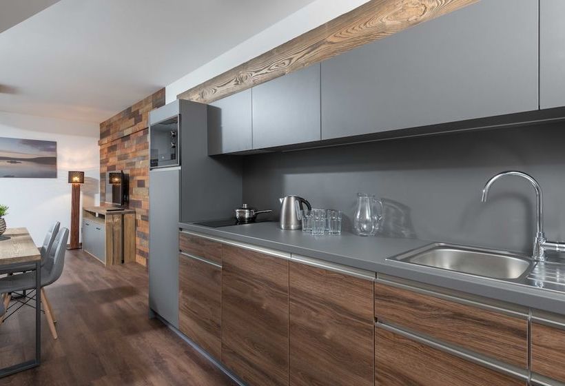 Отель Královka