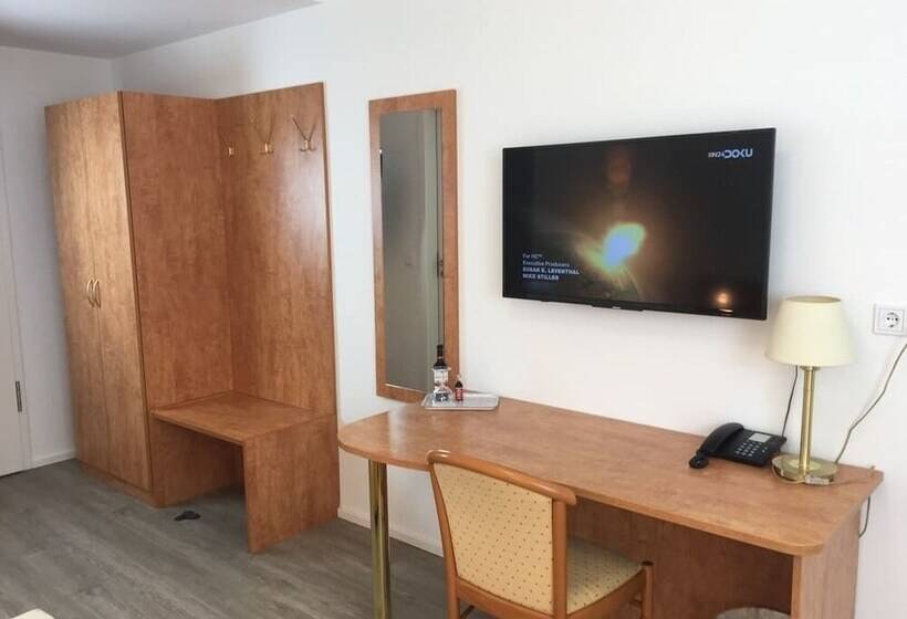 Main Kinzig Hotel Am Limes