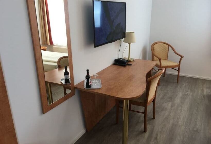 Main Kinzig Hotel Am Limes