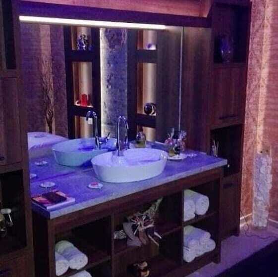 בית מלון כפרי National Palace